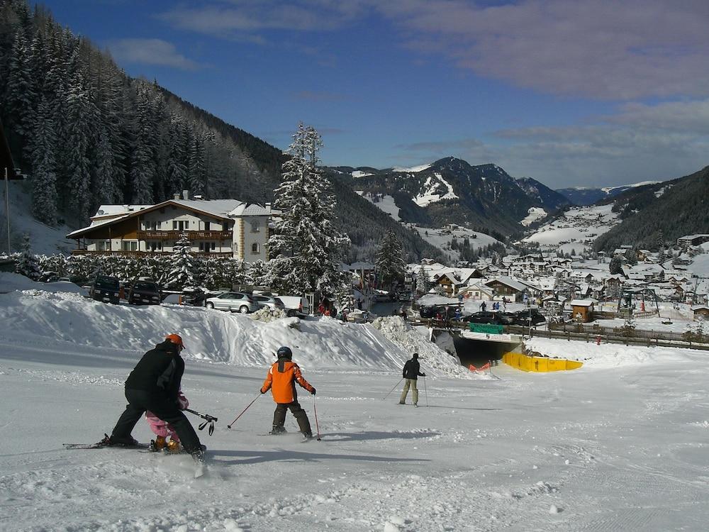 סלבה די ואל גרדנה Hotel Continental Dolomites מראה חיצוני תמונה