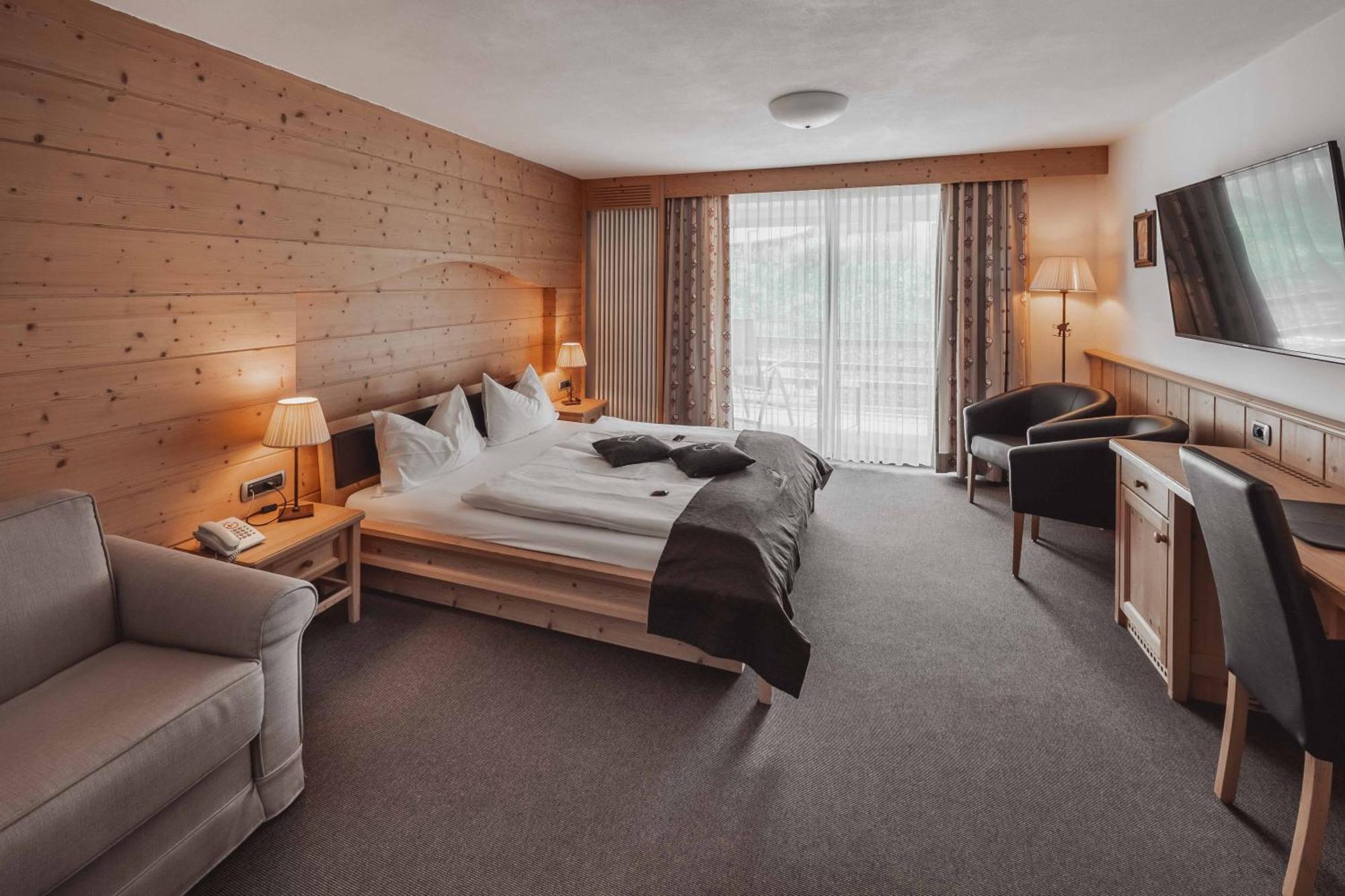 סלבה די ואל גרדנה Hotel Continental Dolomites מראה חיצוני תמונה